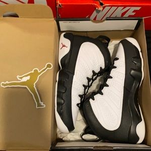 Big Kids Air Jordan 9 Retro BG, size: 7
